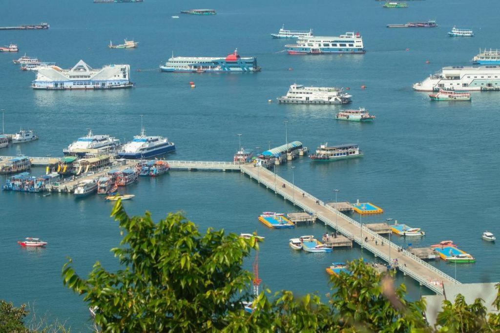 Memo Suite Pattaya Exterior foto